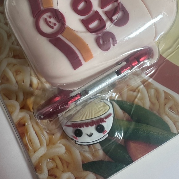 NWT Maruchan Ramen “Send Noods” Silicone AirPods Case w/ Carabiner - Picture 3 of 4